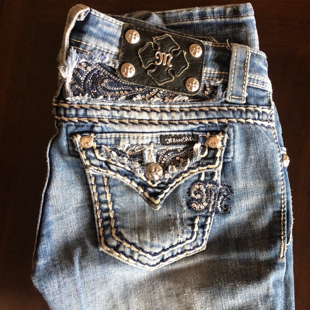 Miss Me Cuffed Capris sz 25